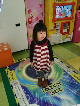 「アイテム（キャミソール、レッド系）」を使った、ｍ・ｇ・ｍさん（キッズ・90cm）の秋コーディネート