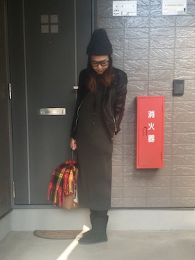 「UGG」｜「アイテム（ライダースジャケット）」を使った、yumiさん（レディース・159cm）の冬コーディネート