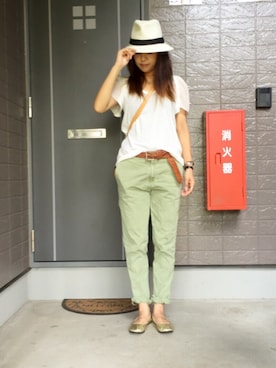 「ワークパンツ」｜「アイテム（パンプス）」を使った、yumiさん（レディース・159cm）の夏コーディネート