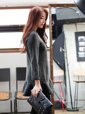 「アイテム（クラッチバッグ）」を使った、kormarchさん（レディース・167cm）の冬コーディネート