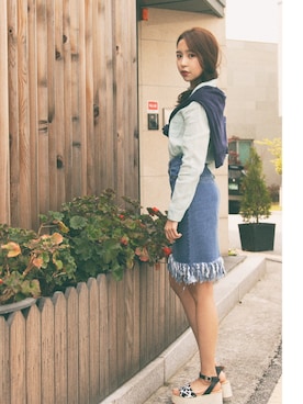 「KORMARCH（コマチ）のアイテム」を使った、kormarchさん（レディース・167cm）の春コーディネート