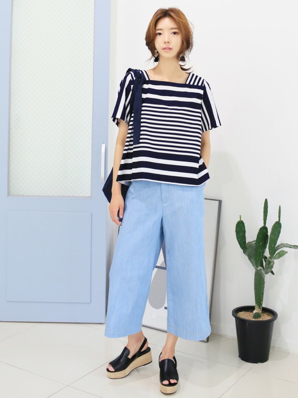 その他のシャツ/ブラウス、その他のその他パンツを着用したレディースの夏コーディネートの1枚目の写真