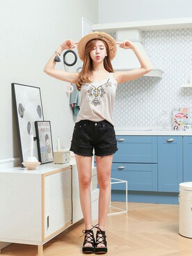「KORMARCH（コマチ）のアイテム」を使った、kormarchさん（レディース・167cm）の夏コーディネート