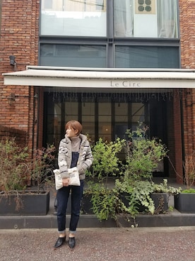 「TODAYFUL（トゥデイフル）のアイテム（オールインワン・サロペット）」を使った、AYAKA NAGASUEさん（レディース・154cm）の秋コーディネート
