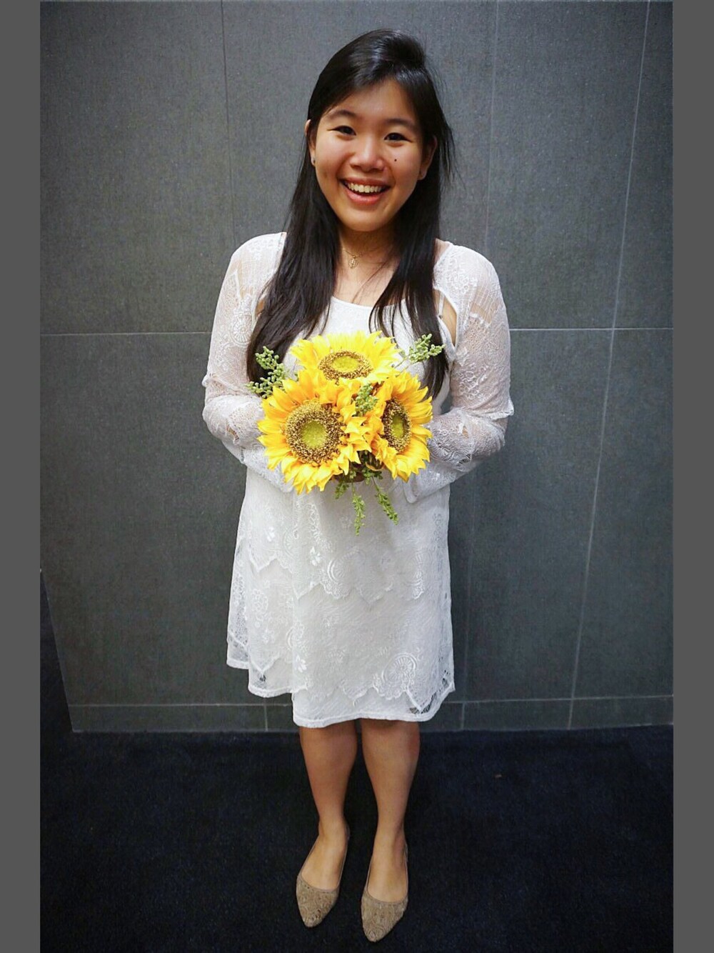 「no brandのWhite Long Sleeve Lace Dress（ワンピース、ホワイト系）」を使った、Violetさん（レディース・167cm）の春コーディネートの1枚目の写真