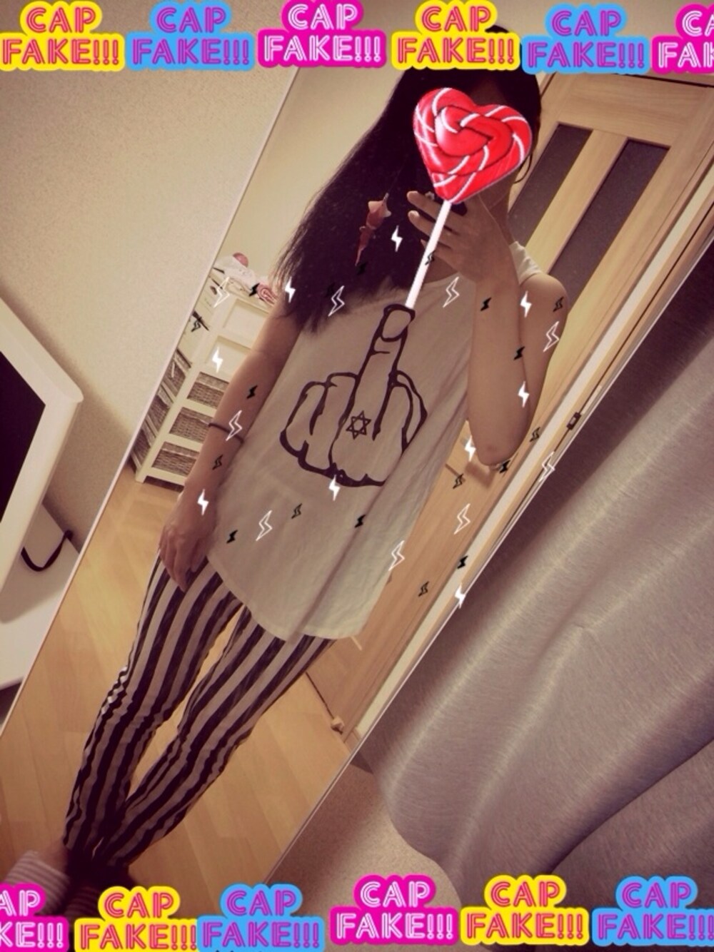 「FOREVER 21」｜「H&Mのキャンバススニーカー - ブラック（スニーカー、ブラック系）」を使った、namoさん（レディース・159cm）の夏コーディネートの1枚目の写真