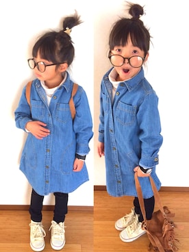 「デニムシャツワンピース」｜「アイテム（ニット/セーター）」を使った、ひなにいなさん（キッズ・110cm）の冬コーディネート