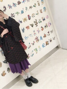 「母のお下がりのアイテム（ショルダーバッグ、レッド系）」を使った、F   氏さん（レディース・156cm）の春コーディネート