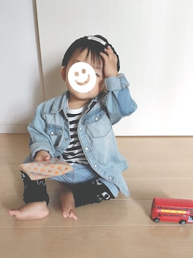 「アイテム（レッグウォーマー、ブラック系）」を使った、fumiさん（キッズ・80cm）の秋コーディネート