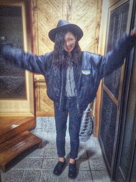 「NAVY（ネイビー）のアイテム（帽子）」を使った、R!HOさん（レディース・161cm）の秋コーディネート