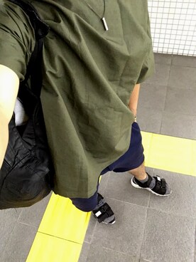 「BASISBROEK（バシスブルック）のアイテム（Tシャツ/カットソー）」を使った、MINOさん（メンズ・165cm）の夏コーディネート