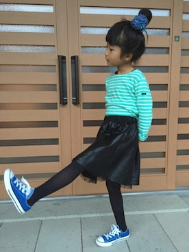 「DENIM DUNGAREE（デニムダンガリー）のアイテム（Tシャツ/カットソー、グリーン系）」を使った、amacohaさん（キッズ・125cm）の秋コーディネート