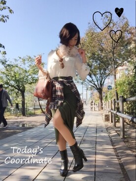 「VICKY（ビッキー）のテンセルサテンヴィンテージ長袖ブラウス（シャツ/ブラウス、ホワイト系）」を使った、Alcajelry＊*アルカジェリー*＊さん（レディース・164cm）の秋コーディネート