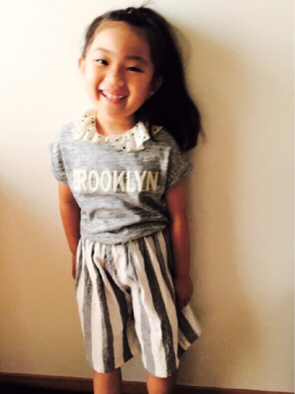 「handmade、付け襟、BROOKLYN、ガウチョパンツ、日焼け、プチプラコーデ」｜「COMECHATTO&CLOSETのドットシフォン付け襟（ネックレス、ホワイト系）」を使った、teardropさん（キッズ・110cm）の夏コーディネートの1枚目の写真