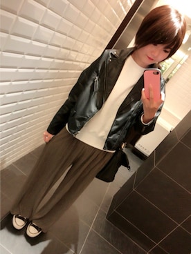 「Kastane」｜「アイテム（ライダースジャケット）」を使った、えりりさん（レディース・162cm）の秋コーディネート