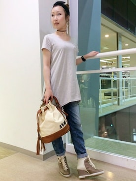 YOKOHAMAスタッフさんの「avirex/アヴィレックス/ 2WAY PURSE SHOULDER BAG/ 2WAY 巾着ショルダーバッグ」を使ったコーディネート