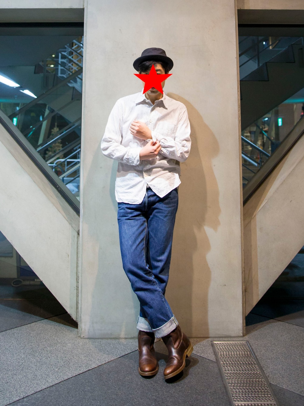 「RED WINGのペコスブーツ（ブーツ、ブラウン系）」を使った、ルゲシノ・キマさん（メンズ・181cm）の夏コーディネートの1枚目の写真