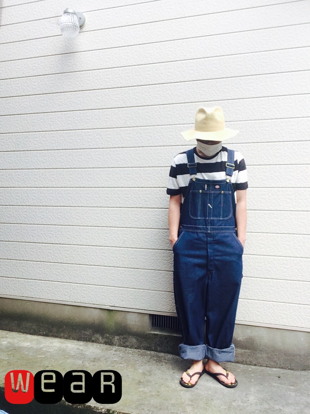「夏、サンダル、オーバーオール、ハット、ボーダー、journal standard、Dickies、休日スタイル、ラフ、Tシャツ」｜「JOURNAL STANDARDのアイテム（ハット、ベージュ系）」を使った、kzm0024さん（メンズ・172cm）の夏コーディネートの1枚目の写真