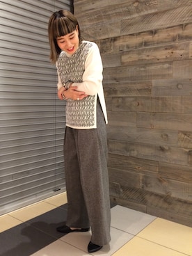 「muller of yoshiokubo（ミュラーオブヨシオクボ）のアイテム（ニット/セーター、ホワイト系）」を使った、Tomomi Okudaさん（レディース・161cm）の夏コーディネート