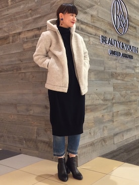 「BEAUTY&YOUTH UNITED ARROWS（ビューティーアンドユースユナイテッドアローズ）のBY ビンテージ風パーツ ドロップイヤリング（イヤリング、ブルー系）」を使った、Tomomi Okudaさん（レディース・161cm）の秋コーディネート