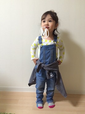 「GAP（ギャップ）のアイテム（Tシャツ/カットソー、イエロー系）」を使った、mahanaaaさん（キッズ・90cm）の春コーディネート
