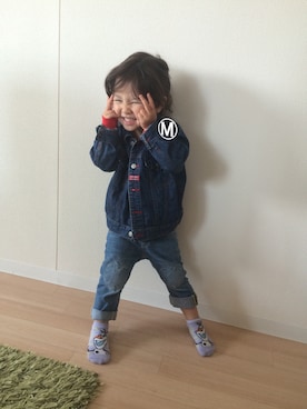 「GAP（ギャップ）のアイテム（デニムパンツ、ブルー系）」を使った、mahanaaaさん（キッズ・90cm）の春コーディネート