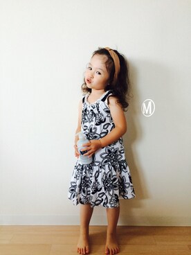 「OLD NAVY（オールドネイビー）のアイテム（ワンピース、ホワイト系）」を使った、mahanaaaさん（キッズ・90cm）の夏コーディネート