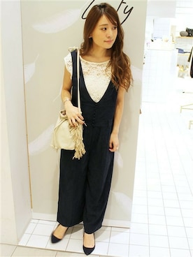 「アイテム（オールインワン・サロペット）」を使った、MIHOさん（レディース・154cm）の秋コーディネート