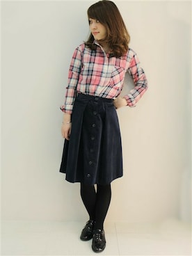 「LIMITLESS LUXURY（リミットレスラグジュアリー）のアイテム」を使った、MIHOさん（レディース・154cm）の秋コーディネート