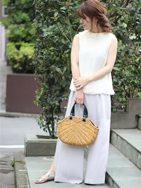 「LIMITLESS LUXURY（リミットレスラグジュアリー）のアイテム（ニット/セーター）」を使った、MIHOさん（レディース・154cm）の春コーディネート