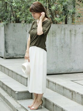 「LIMITLESS LUXURY（リミットレスラグジュアリー）のアイテム（Tシャツ/カットソー）」を使った、MIHOさん（レディース・154cm）の夏コーディネート
