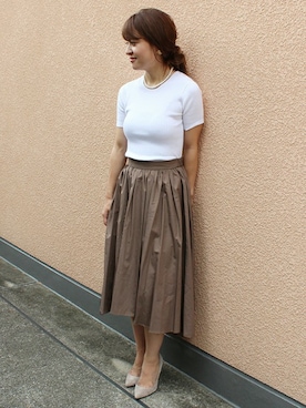 「LIMITLESS LUXURY（リミットレスラグジュアリー）のアイテム（パンプス）」を使った、MIHOさん（レディース・154cm）の秋コーディネート