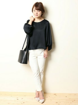 「LIMITLESS LUXURY」｜「アイテム（パンプス）」を使った、MIHOさん（レディース・154cm）の秋コーディネート