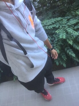 「beats. by dr.dre（ビーツバイドクタードレ）のアイテム（音楽/本・雑誌）」を使った、Shunさん（メンズ・178cm）の秋コーディネート