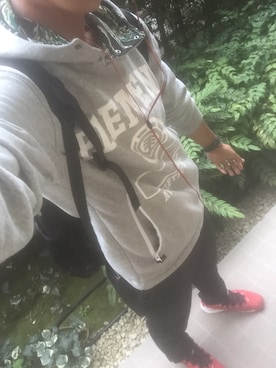 「beats. by dr.dre（ビーツバイドクタードレ）のアイテム（音楽/本・雑誌）」を使った、Shunさん（メンズ・178cm）の秋コーディネート