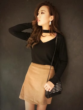 「アイテム（ショルダーバッグ、ゴールド系）」を使った、RIKOさん（レディース・162cm）の冬コーディネート