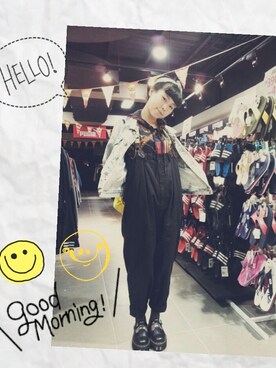 「アイテム（サロペット/オーバーオール、ブラック系）」を使った、ziziさん（レディース・158cm）の春コーディネート