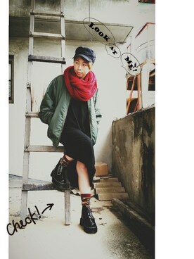 「女孩別哭のアイテム（ミリタリージャケット、グリーン系）」を使った、ziziさん（レディース・158cm）の冬コーディネート