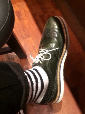 「アイテム（ドレスシューズ、グリーン系）」を使った、カズィーさん（メンズ・169cm）の秋コーディネート