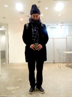 「アイテム（その他シューズ、ブルー系）」を使った、ug nishimuraさん（メンズ・170cm）の冬コーディネート