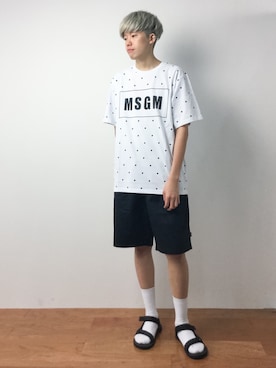「MSGM（エムエスジーエム）のアイテム（Tシャツ/カットソー）」を使った、まっこいさん（メンズ・176cm）の春コーディネート