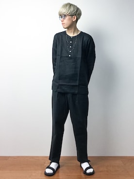 「XX FOUR（ダブルエックスフォー）のアイテム」を使った、まっこいさん（メンズ・176cm）の春コーディネート