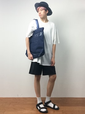 「Onitsuka Tiger（オニツカタイガー）のアイテム（バッグ）」を使った、まっこいさん（メンズ・176cm）の夏コーディネート