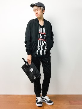 「アイテム（MA-1）」を使った、まっこいさん（メンズ・176cm・20代）の夏コーディネート