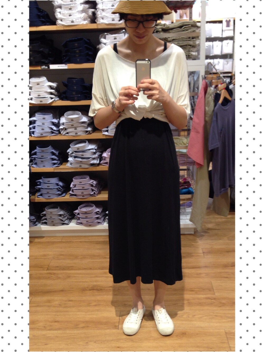 「black、white、UNIQLO、MUJI、Timberland、Taiwan、easywear、walking、Sunnyday、漁夫帽」｜「UNIQLOの白色大圓領五分袖寬版上衣（Tシャツ/カットソー、ホワイト系）」を使った、Lo Pezさん（レディース・178cm）の夏コーディネートの1枚目の写真