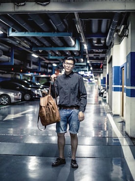 「PULL&BEAR（プルアンドベア）のアイテム（バッグ）」を使った、Marshall-Louさん（メンズ・183cm）の秋コーディネート