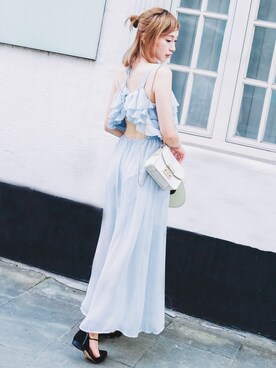 「STUART WEITZMAN（スチュアートワイツマン）のアイテム（バレエシューズ）」を使った、Helena美洋洋さん（レディース・162cm）の夏コーディネート