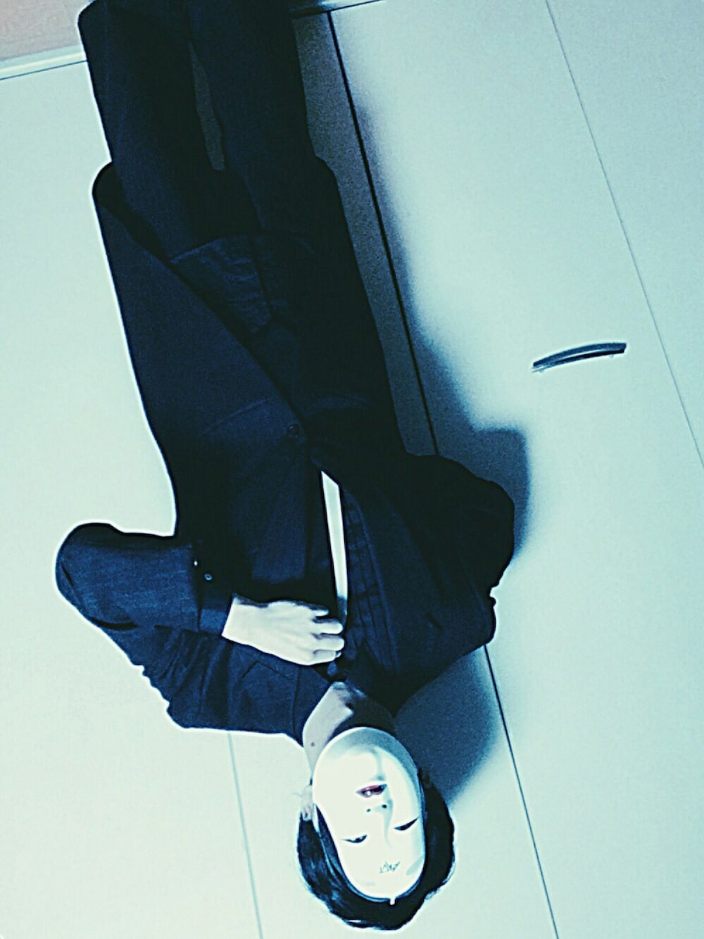 「COMME des GARCONS HOMME PLUSの色々おさまらない（テーラードジャケット、ブラック系）」を使った、将'n◢ ◤しょーんさん（メンズ・173cm）の冬コーディネートの1枚目の写真