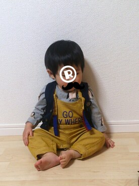 「アイテム（サロペット/オーバーオール、イエロー系）」を使った、アートエーさん（キッズ・70cm）の冬コーディネート