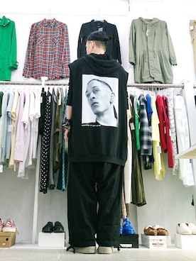 「RICK OWENS」｜「アイテム（アナログ腕時計）」を使った、アールさん（メンズ・172cm）の夏コーディネート